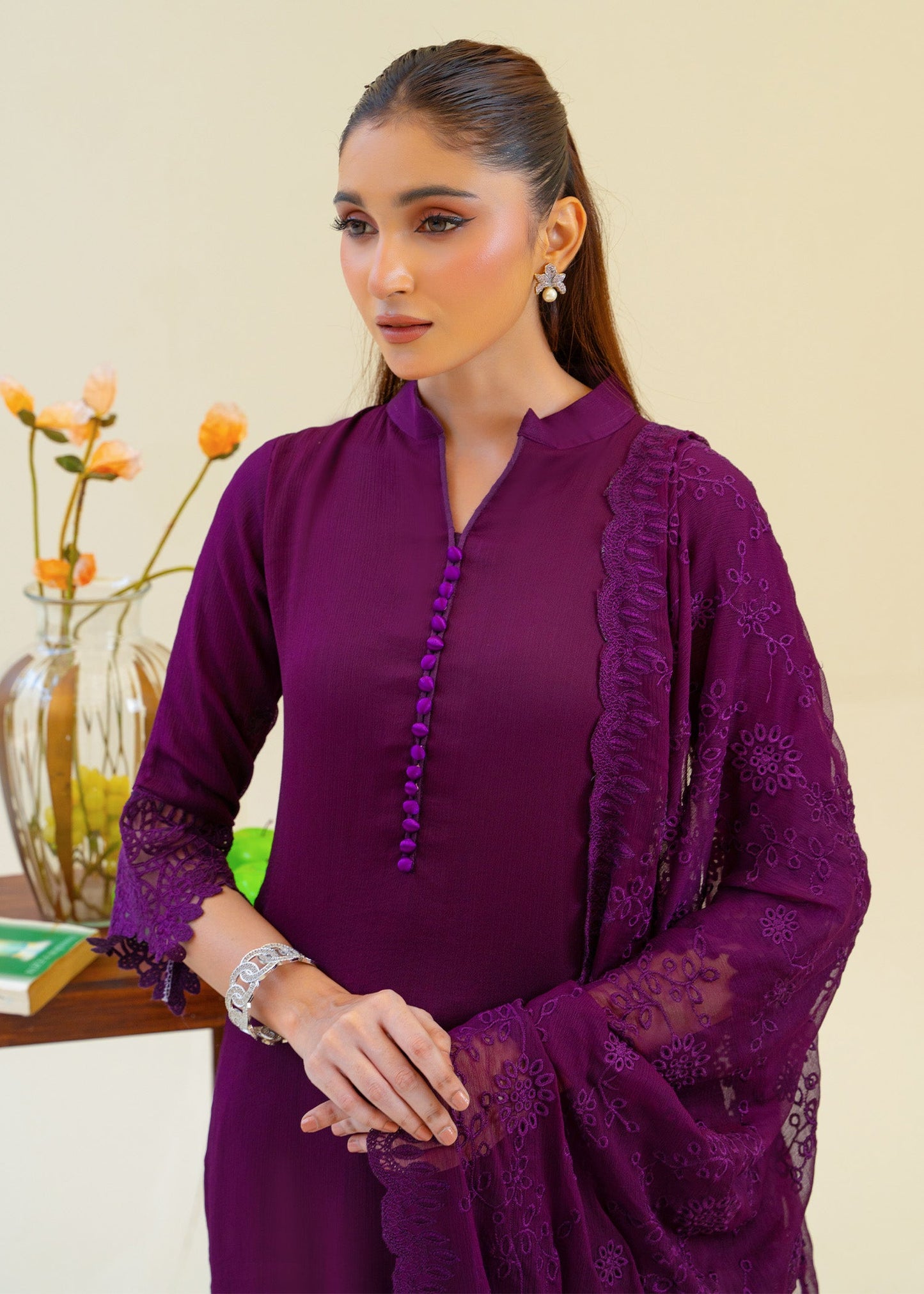 MEHNAAZ